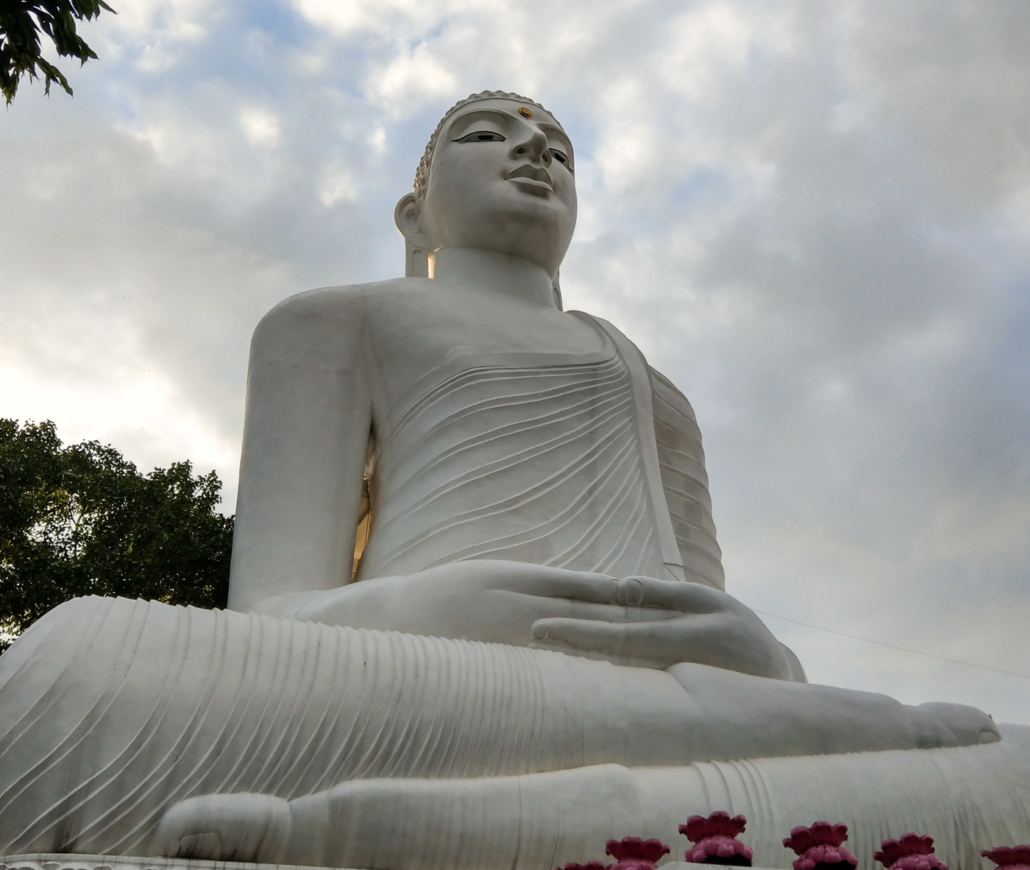 Riesige Buddha Statue
